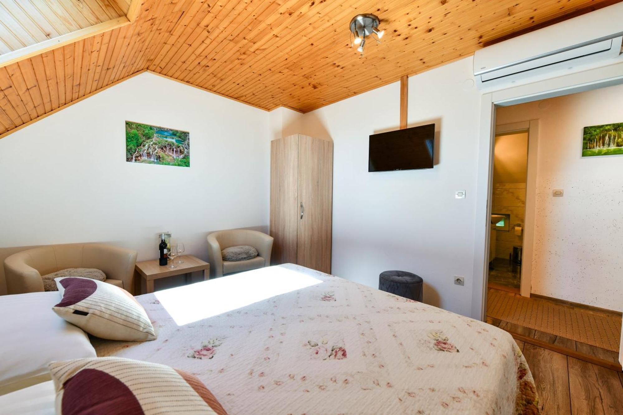 Apartment & Rooms Luketic Растовача Экстерьер фото